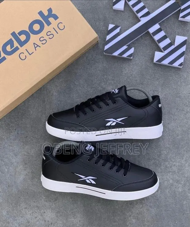 Original Reebok SVC Black, White · Photo 1