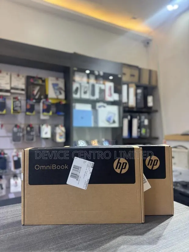 New Laptop HP OmniBook 5 14" 8GB Intel Core 5 SSD 512GB · Photo 1
