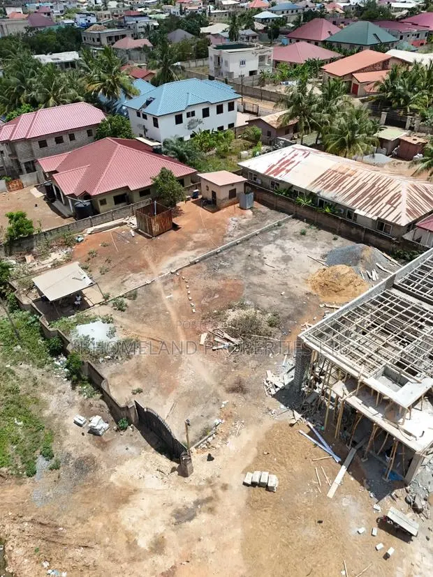 Titled Single Plot at Lakeside Comm.8 · Photo 1