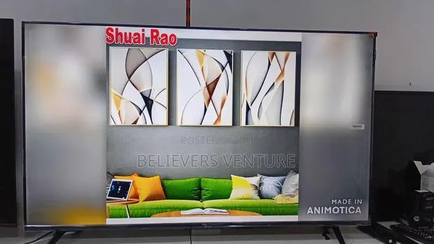 Designed for Pure Picture Power – 50” Qled Smart Display · Photo 1