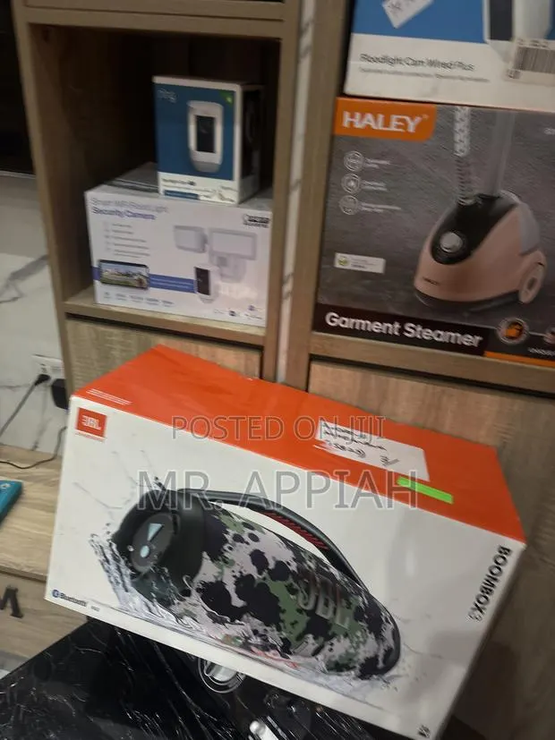 Classic JBL Boombox 3 Portable Bluetooth Speaker.. · Photo 1