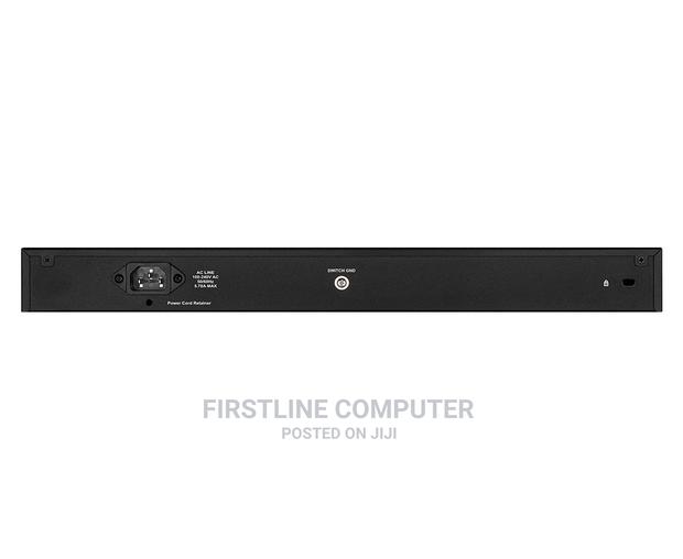 52-Port Gigabit Smart Managed Poe Switch · Photo 3