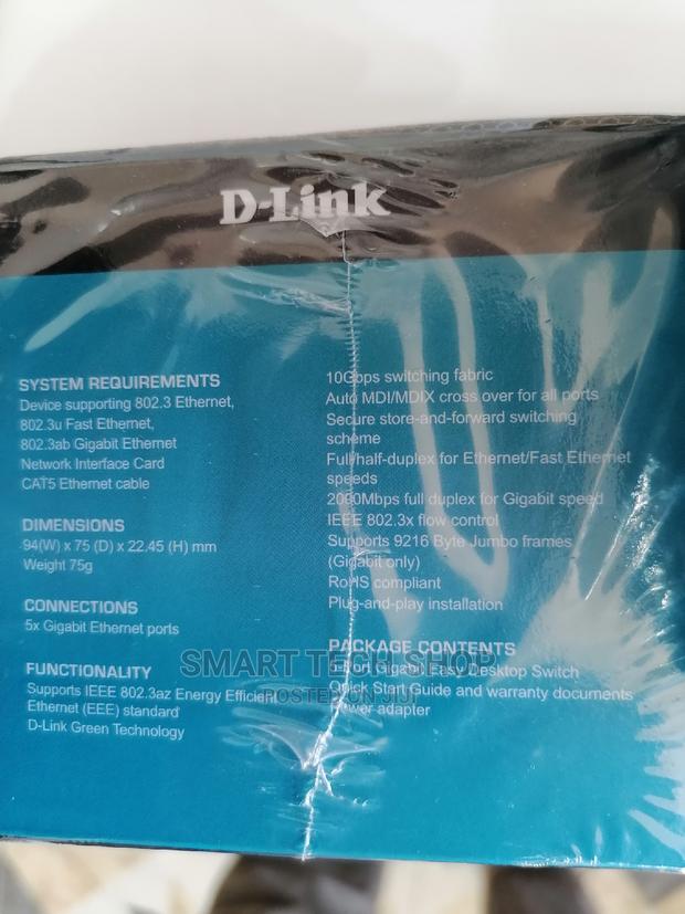 D-Link's 5-Port Gigabit Easy Desktop Switch · Photo 2