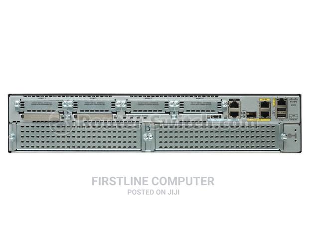 Cisco2921/ · Photo 3