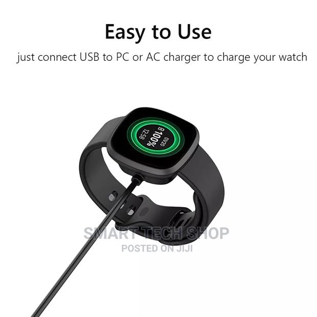 Fitbit Versa 3 and 4 Smart Watch Charger · Photo 2