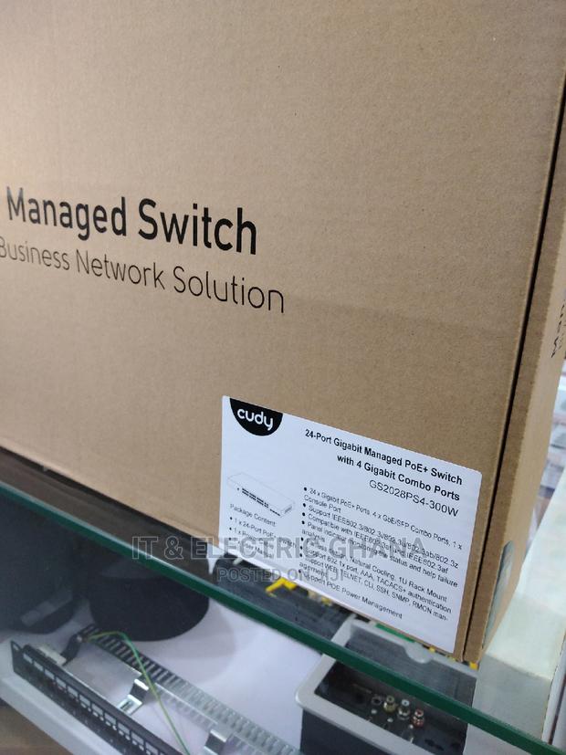 24 Port Layer Managed Gigabit Poe Switch · Photo 1