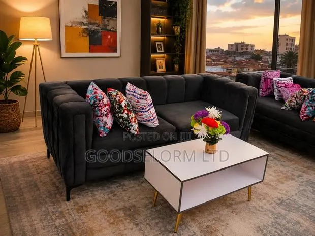 Sofa Plus Center Table With Free Delivery · Photo 1