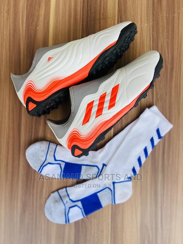 Original First Grade Gym Boot Available · Photo 3