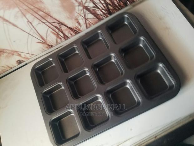 Square Cup Cake Tin 12 Holes · Photo 5