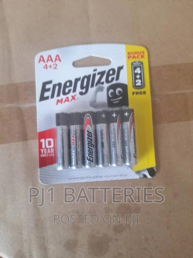 General Batteries And Chargers · Photo 2