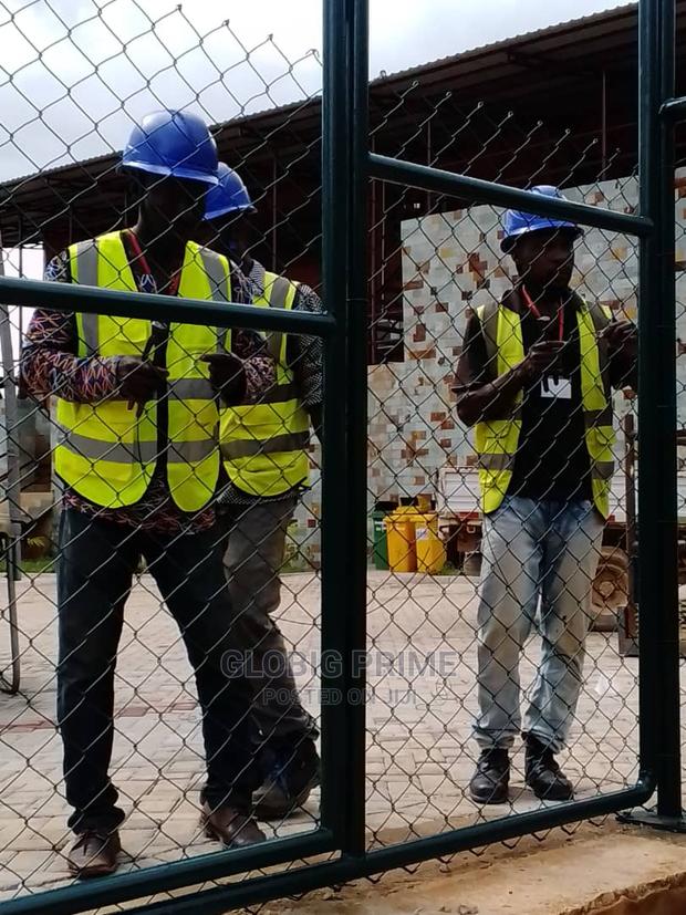 Chain Link and Panel Mesh Fence · Photo 3
