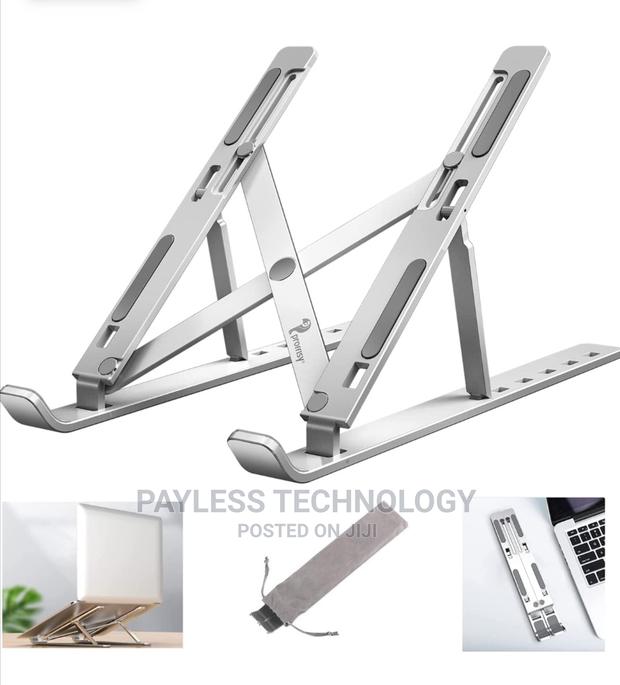 Fordable Laptop Stand · Photo 1