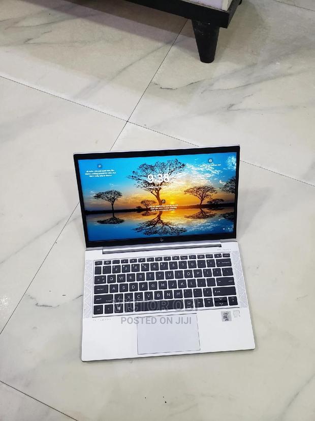 Laptop HP EliteBook 830 G7 8GB Intel Core I7 SSD 256GB · Photo 2
