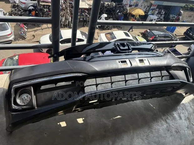 Honda Civic 2019 Front Bumper Complete · Photo 1