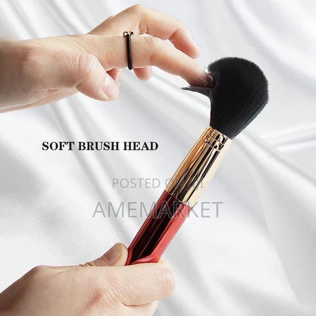 Professional Make-Up Brush Vibrator. Sex Toys · Photo 3