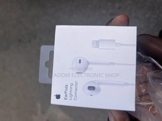 Original iPhone Ear Piece With Reciever · Photo 1