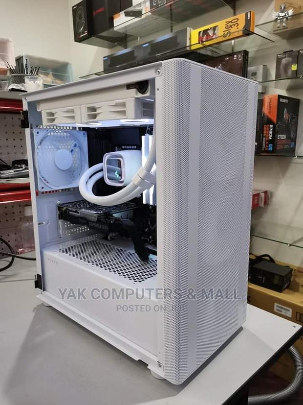 New Server 32GB Intel Core I9 HDD+SSD 32GB · Photo 1
