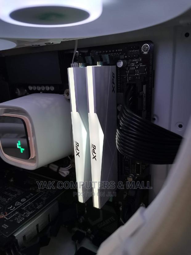 New Server 32GB Intel Core I9 HDD+SSD 32GB · Photo 4