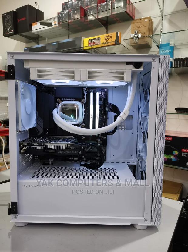 New Server 32GB Intel Core I9 HDD+SSD 32GB · Photo 2