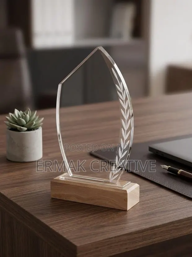 Crystal Plaques · Photo 4
