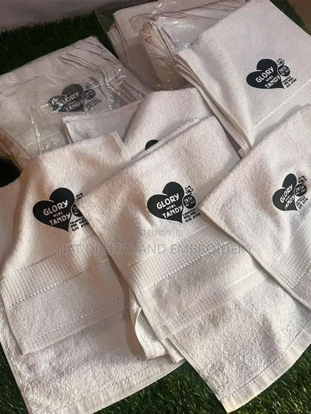 Embroidery Logos · Photo 1