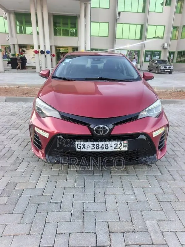 Toyota Corolla SE 4dr Sedan (1.8L 4cyl CVT) 2017 Red · Photo 1
