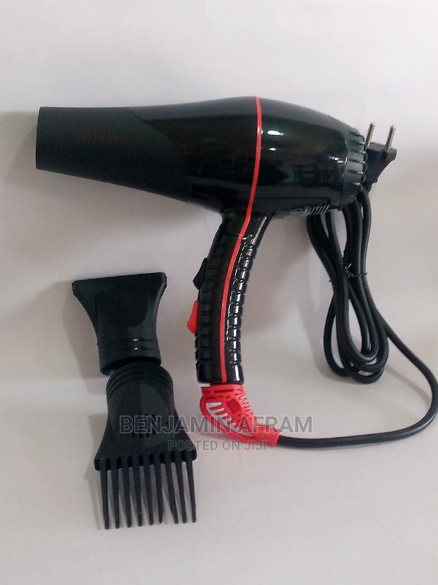 Hair Dryer With Cool Shot Button · Photo 1