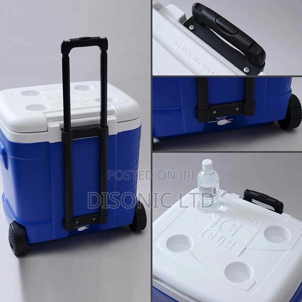 Igloo Ice Chest · Photo 1