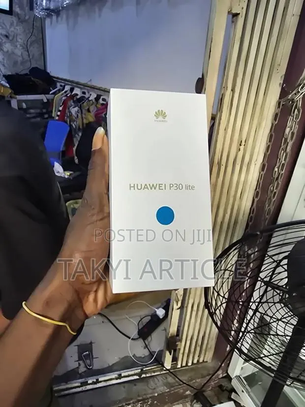 New Huawei P30 Pro 128 GB Blue · Photo 1