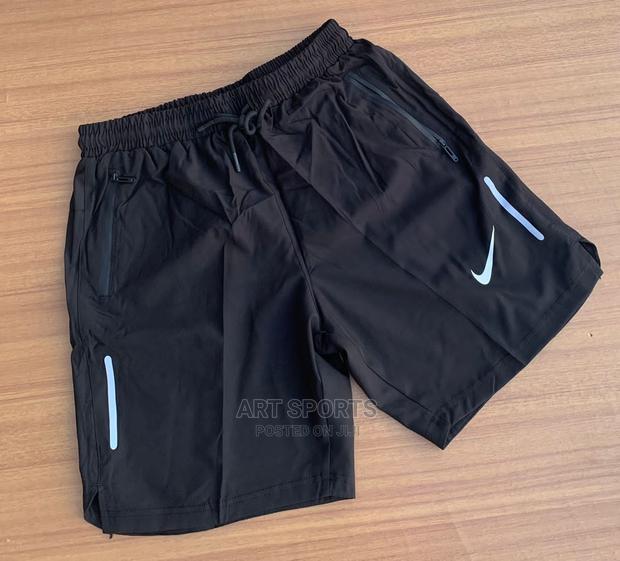 Nike Shorts · Photo 1