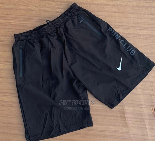 Nike Shorts · Photo 3