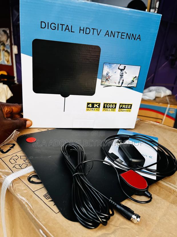 Ultra /FHD 1080p Indoor Antenna With Power Booster · Photo 1