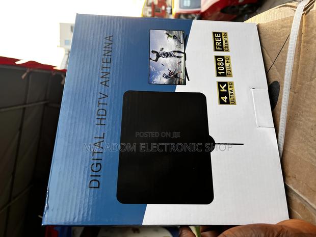 Digital Hdtv UHD Indoor Antenna With 5v Power Booster · Photo 1