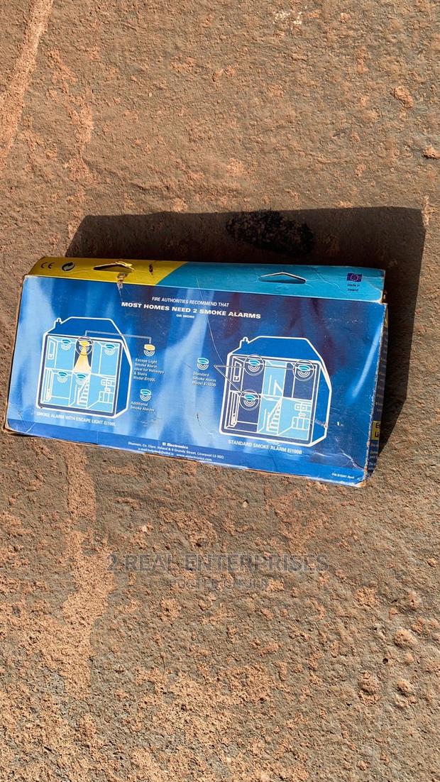 Twin Pack Smoke Alarm · Photo 2