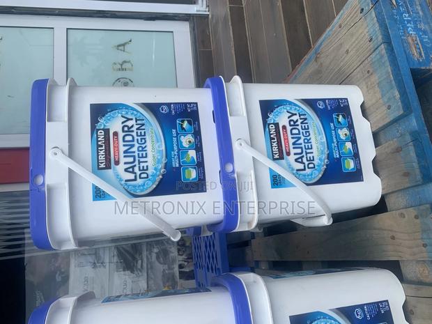 Laundry Detergent, Heavy Duty 12.7kg · Photo 1