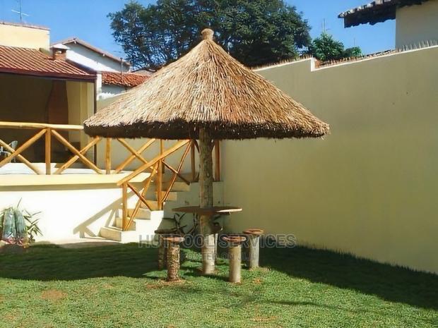 Simple Hut · Photo 1