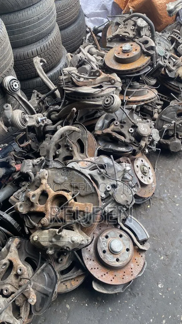 Mercedes Benz W204 C250 Hubs · Photo 1
