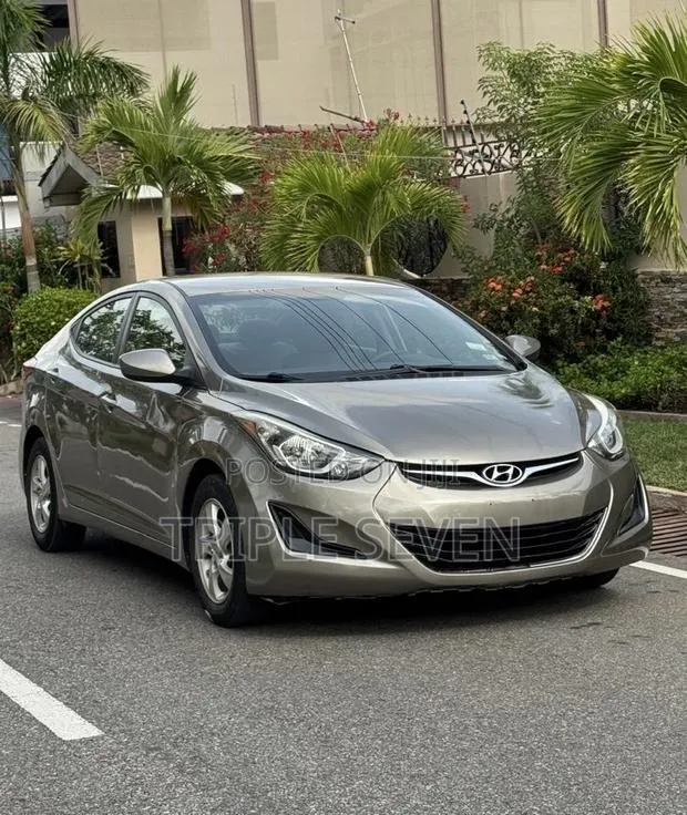 Hyundai Elantra SE 4dr Sedan (1.8L 4cyl 6A) 2015 Brown · Photo 1