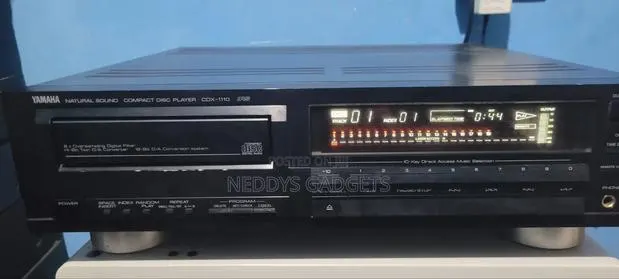 Yamaha CDX-1100 -- One of the Best Cd Players Ever Made · Photo 1