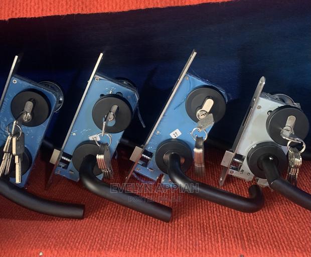 Separate Lock (Black) · Photo 1