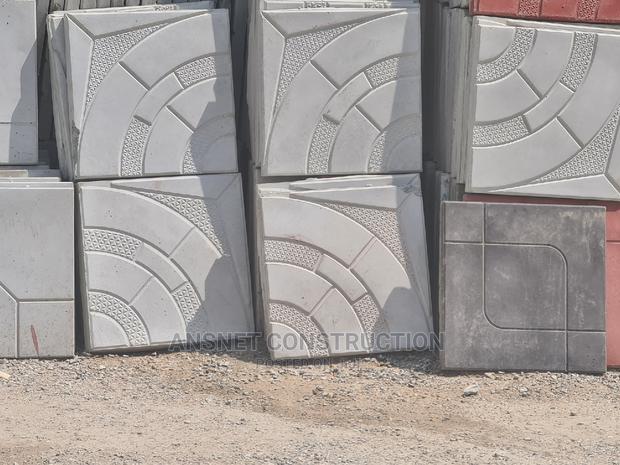 Outdoor Tiles · Photo 1