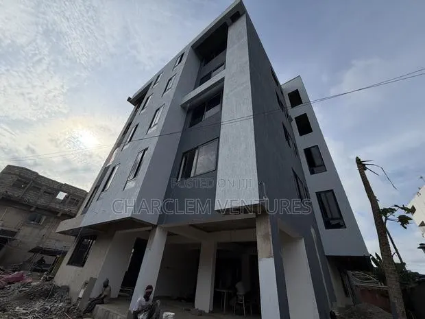 Newly Built · Photo 1