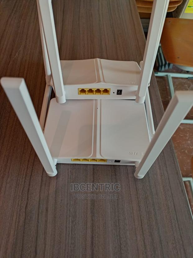 Feiyi A098 Router · Photo 2