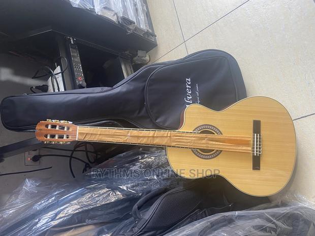 Classical/Nylon Strings Guitar(Alvera) · Photo 3