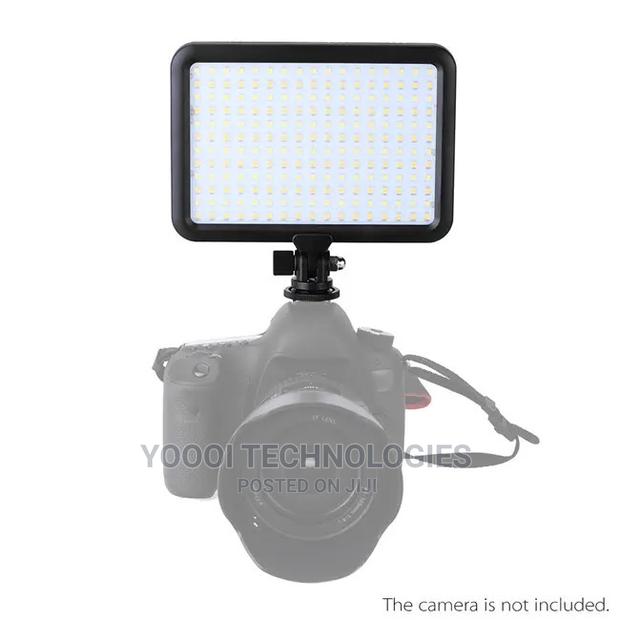 Triopo Bi Color Camera Top Led Light With Battery Charger · Photo 2