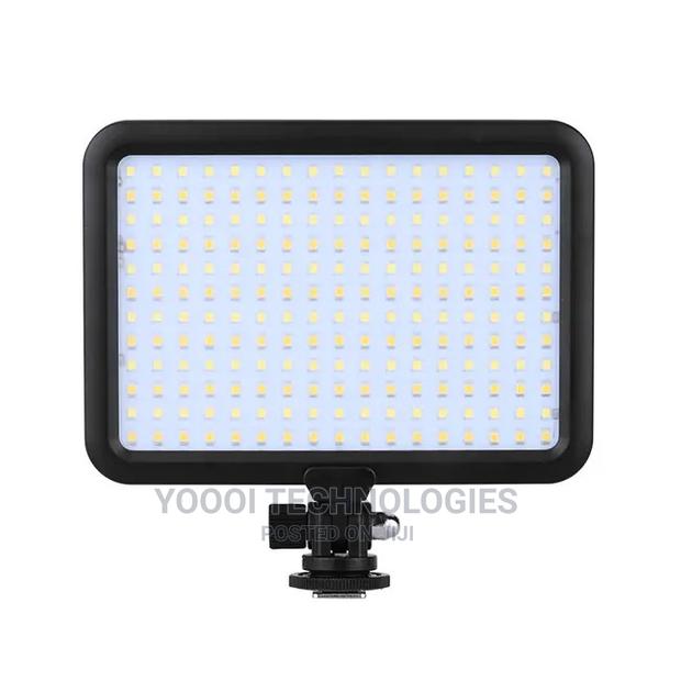Triopo Bi Color Camera Top Led Light With Battery Charger · Photo 3