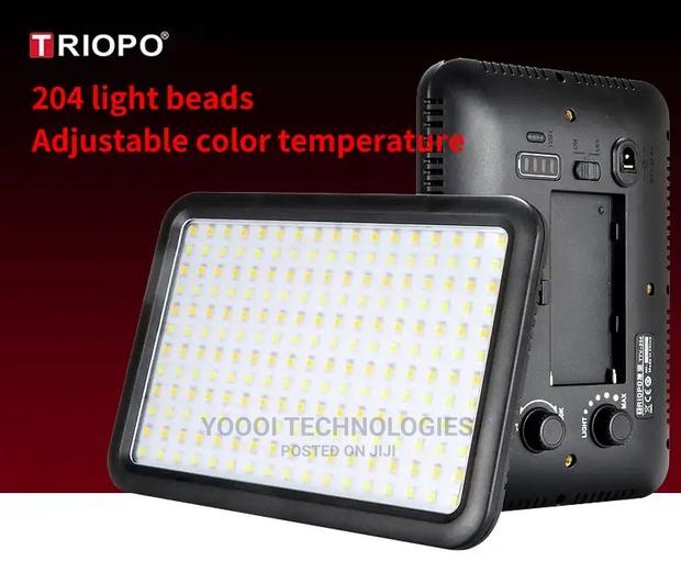 Triopo Bi Color Camera Top Led Light With Battery Charger · Photo 8