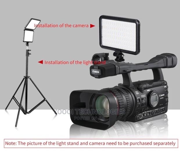 Triopo Bi Color Camera Top Led Light With Battery Charger · Photo 7