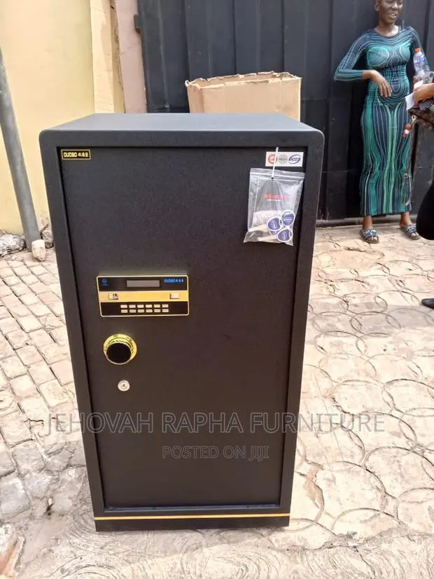 Fireproof Money Safe · Photo 1