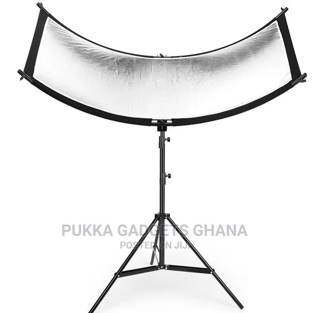 U Shaped Reflector With Stand · Photo 1